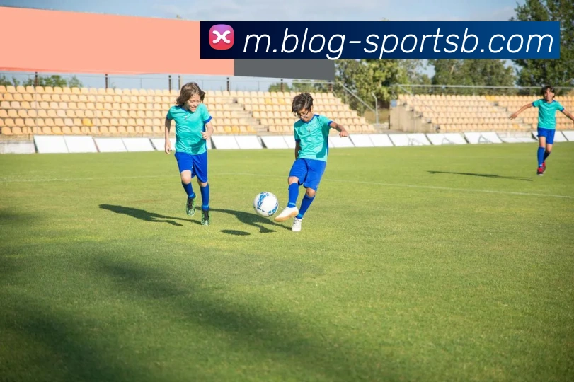 皇马九月最佳球员候选名单揭晓姆巴佩领衔维尼修斯居勒尔入围